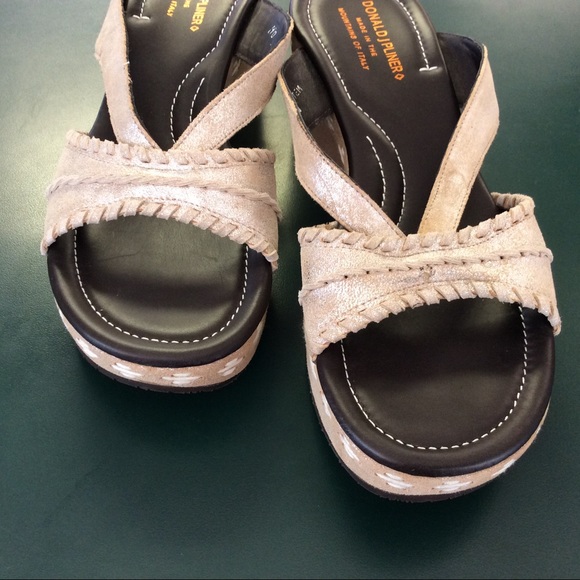 Donald Pliner Shoes! - Picture 2 of 7